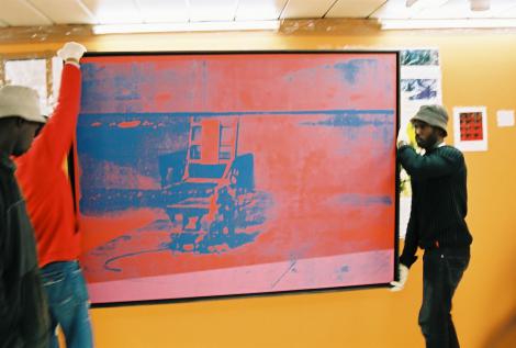 Montage de l'exposition Andy Warhol - 3/7